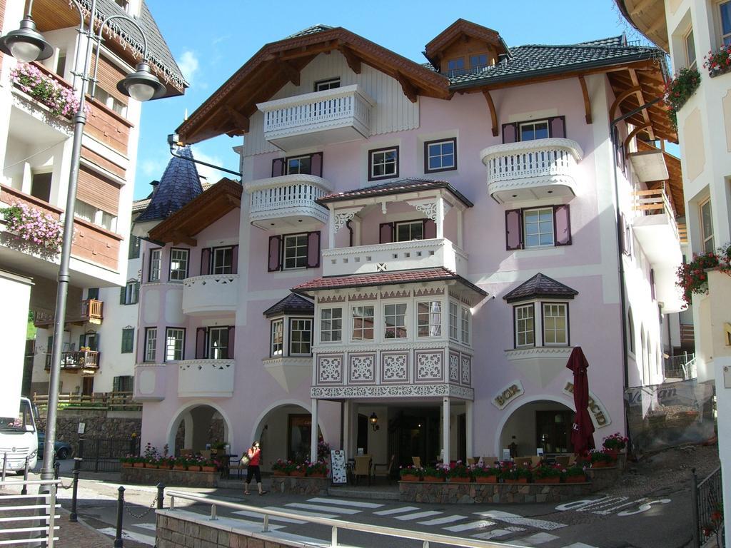 Ciasa Mancin Suite-Apartments Moena Bagian luar foto